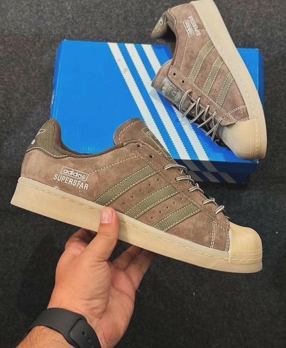 ADIDAS SUPERSTAR