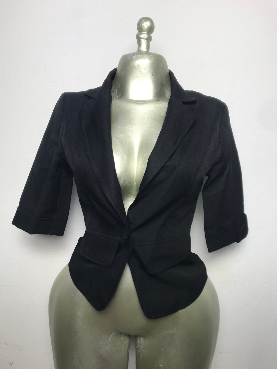 Blazer Noir Élégant Femme
