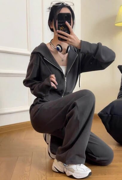 Спортивный костюм