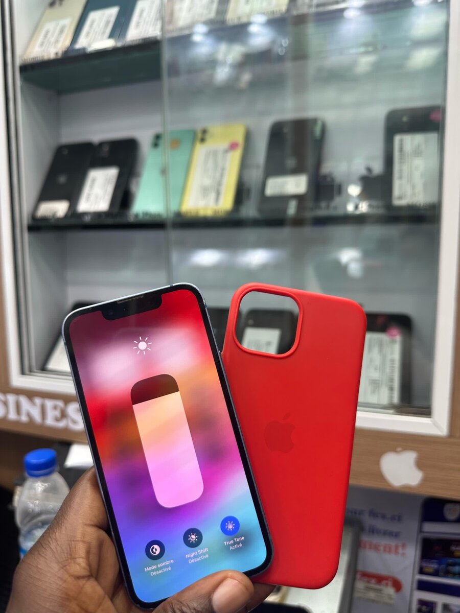 13 mini 128giga juste nouvelle