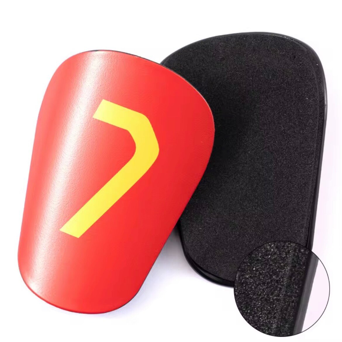 Protège-tibias de football légers