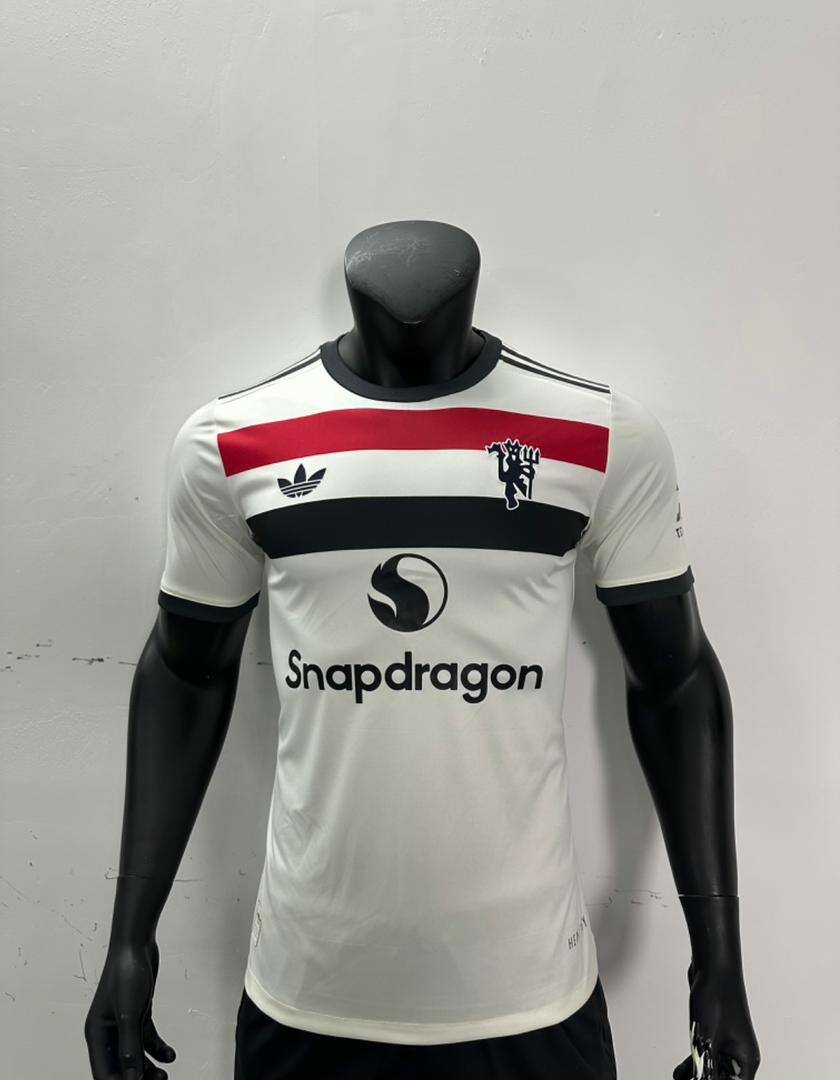 Manchester united away jersey.