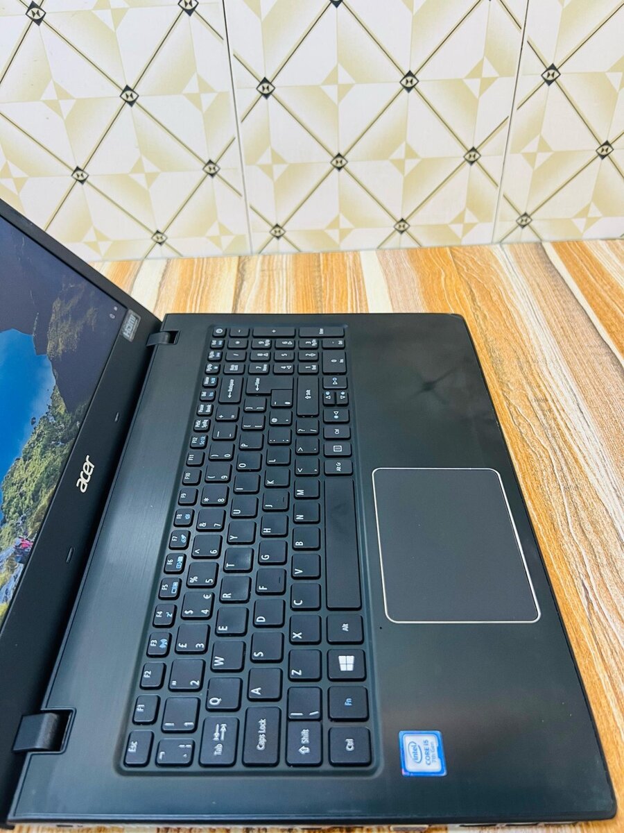 *ACER TRAVELMATE P259-G2* Hom