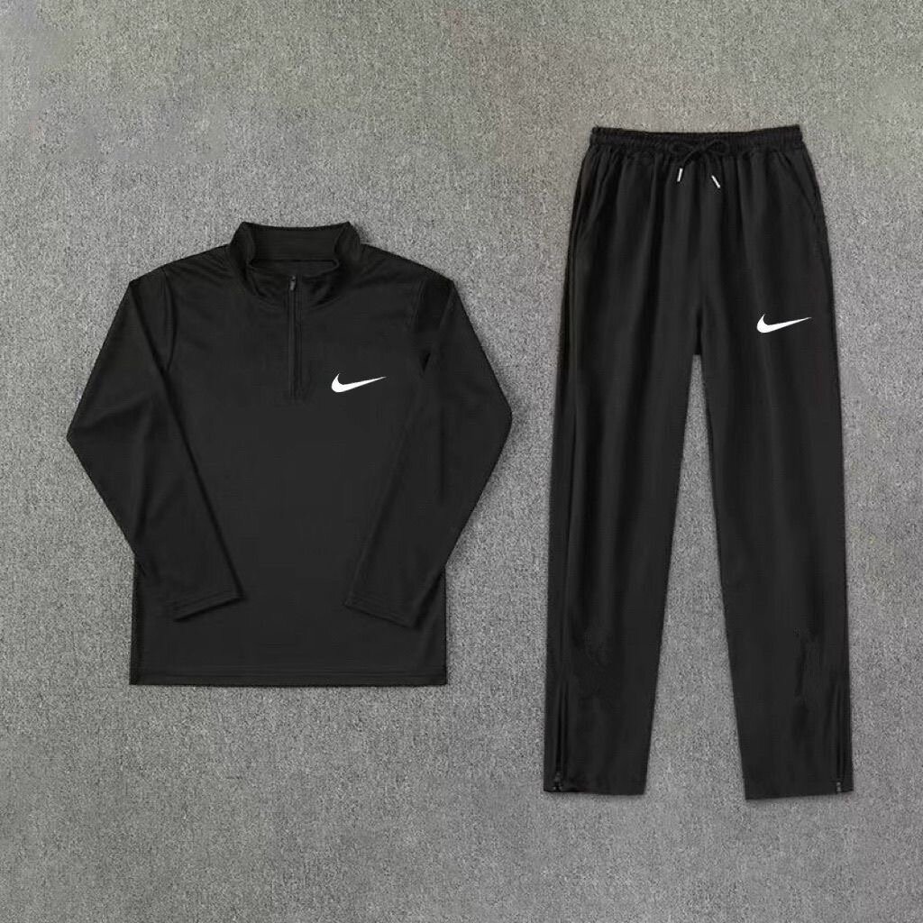 Ensemble de survêtement Nike