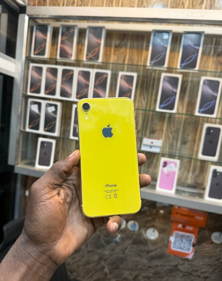 iPhone XR Jaune 64 Go Débloqué