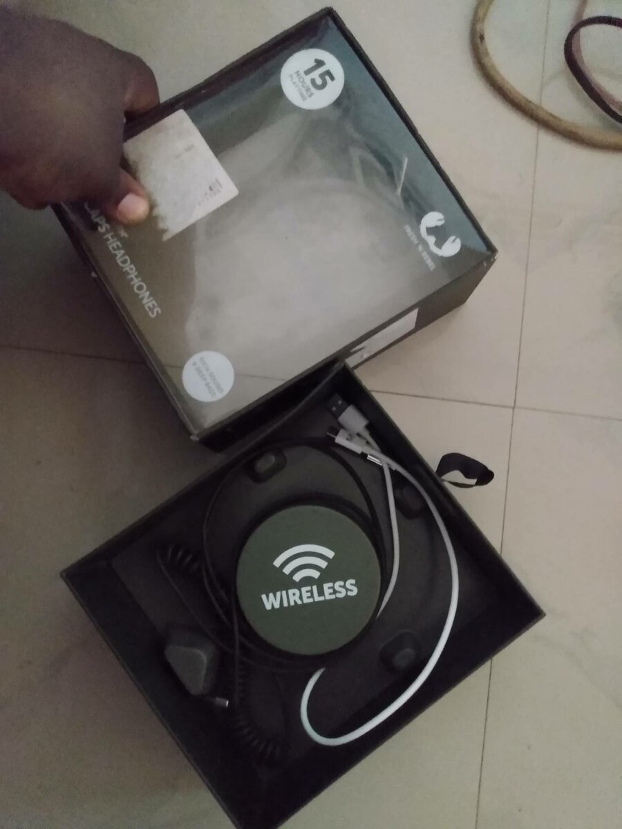 Cap headphones fresh & reel