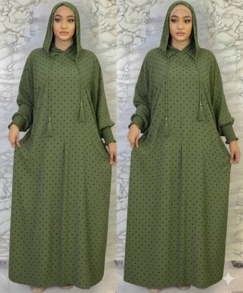 Abaya à Capuche Élégante