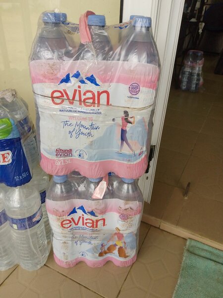 Evian Eau Minérale Naturelle