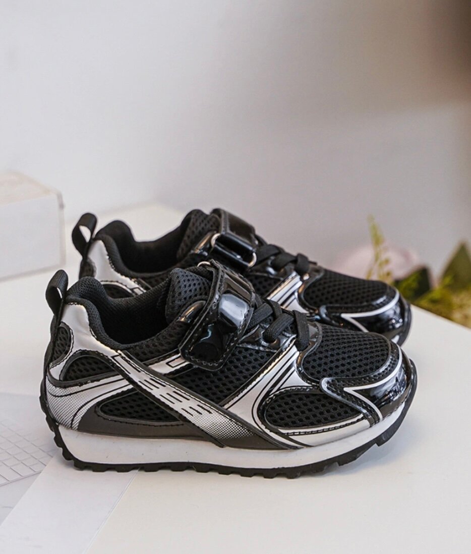 Baskets enfant noires stylées