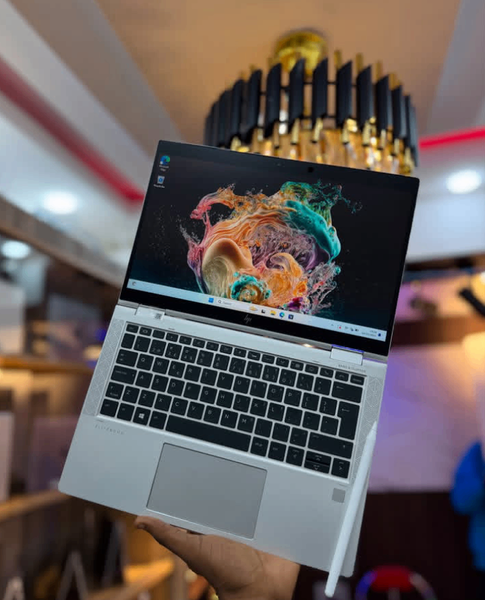 HP ×360 i7 with pen