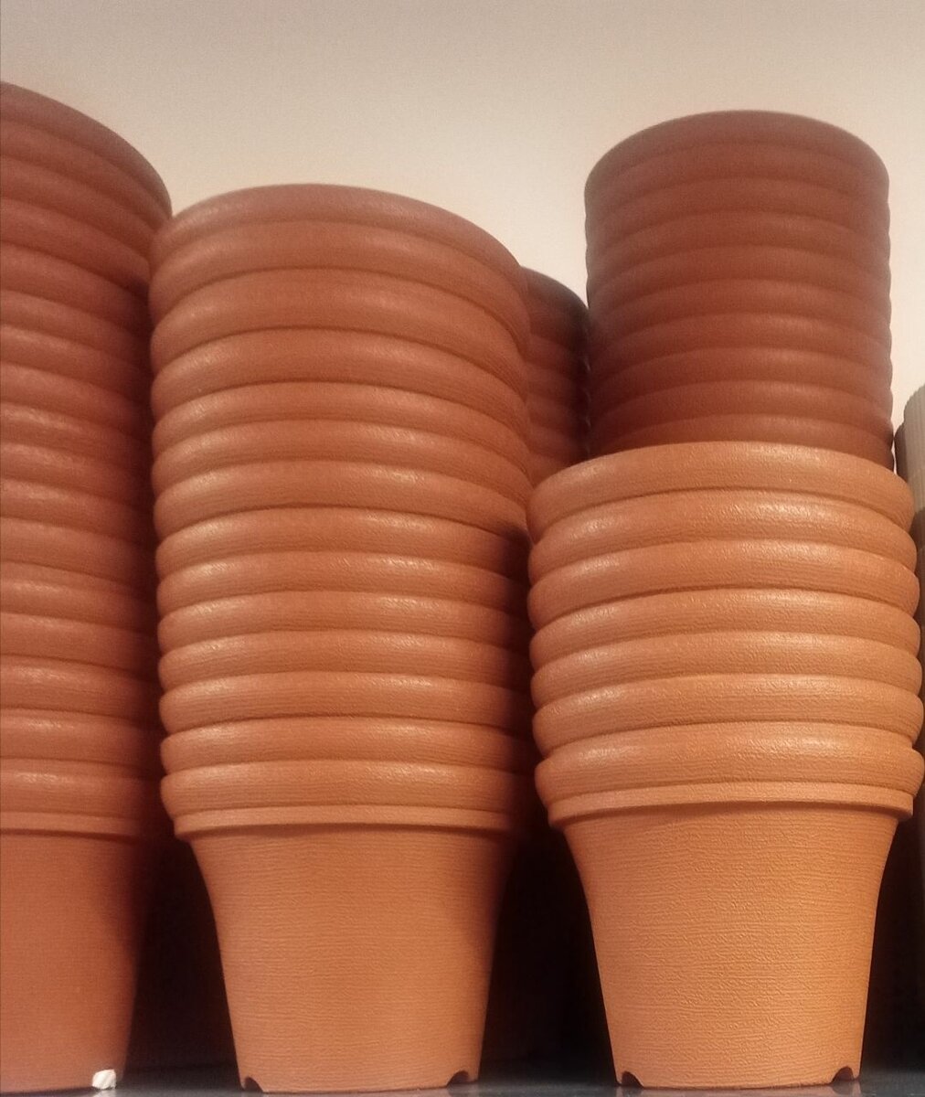 Pots de Fleurs en plastique