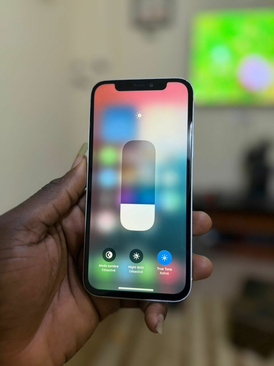 IPhone 12 64 Go 2nd main Blanc