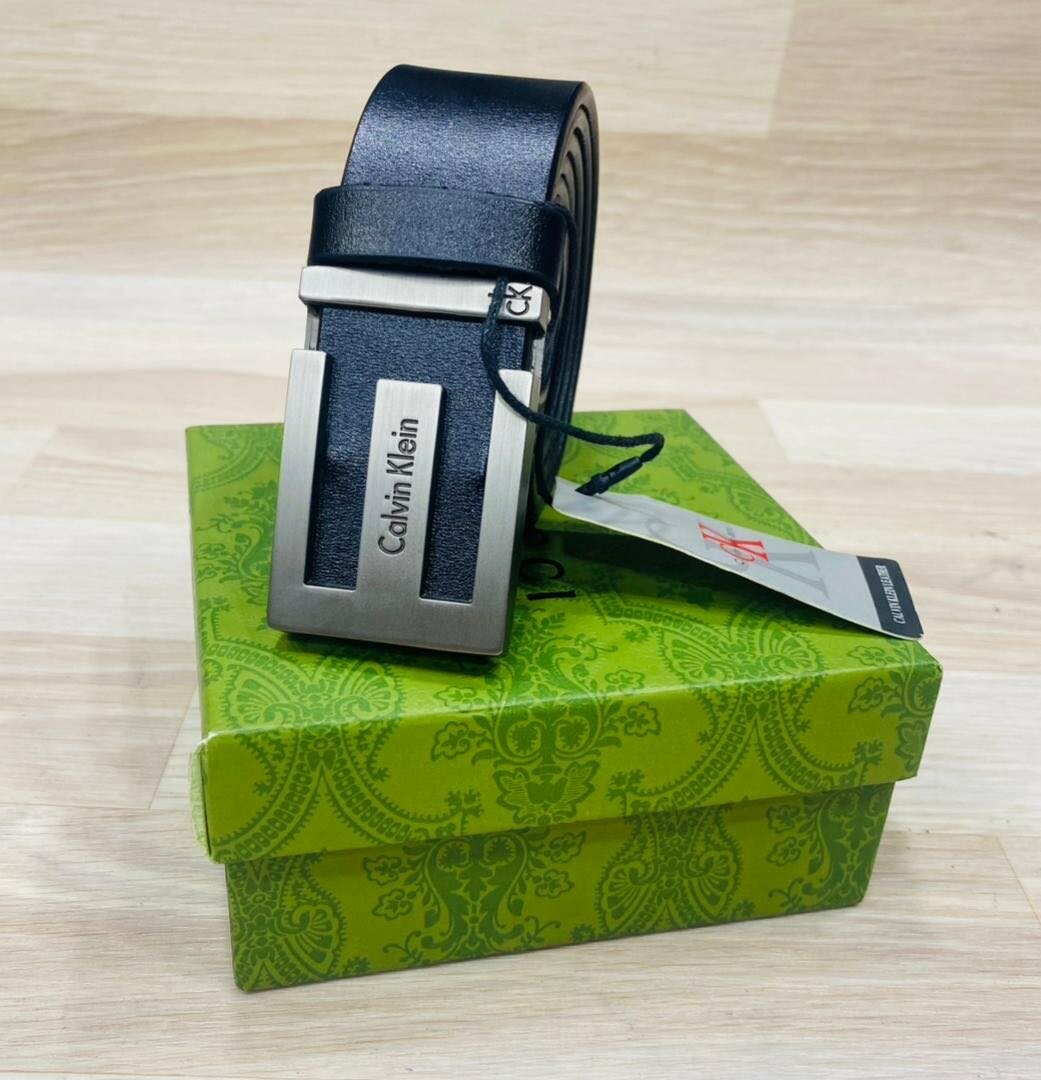 Ceinture en cuir nouveau