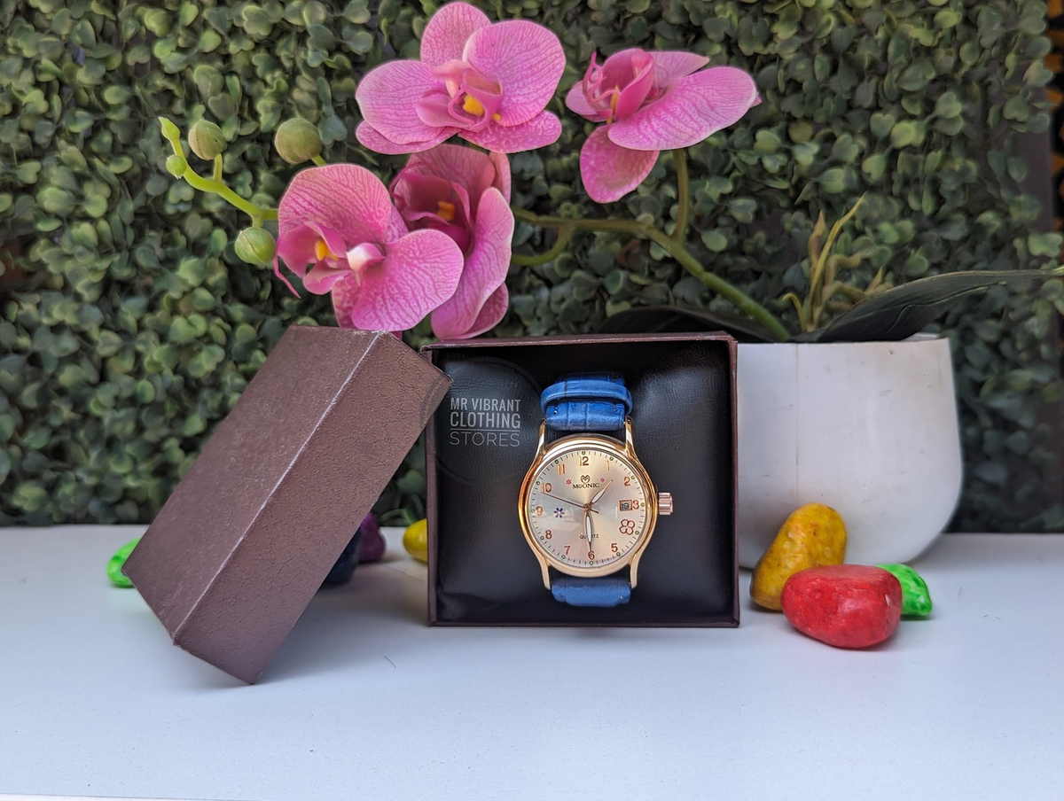 All Men's wrist watches with a box 