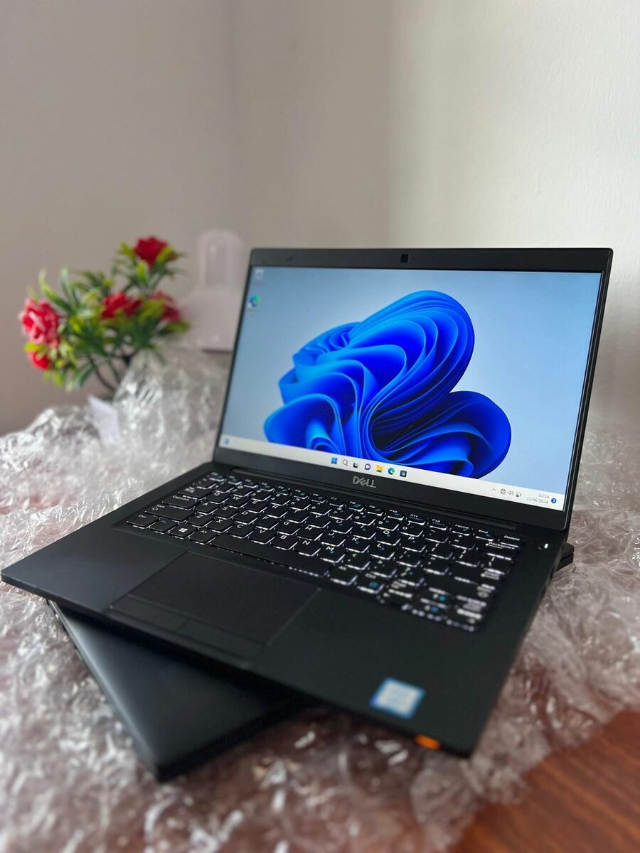 DELL LATITUDE 7390 13.3 INCHES