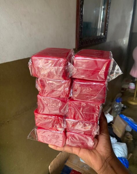 Savon de couleur artisanale