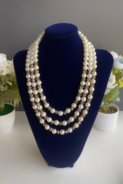 Pearls Necklaces