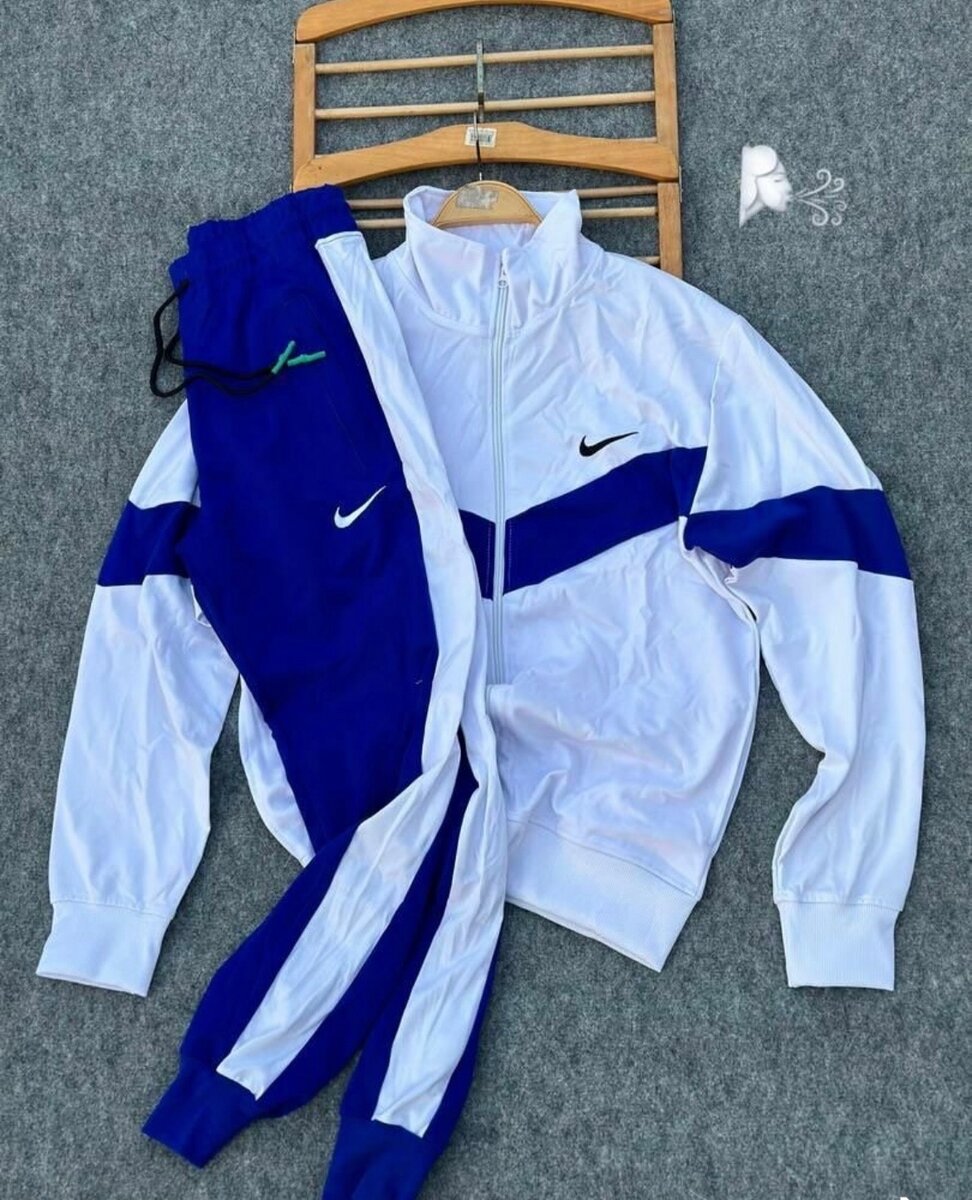 Survêtement Nike moderne