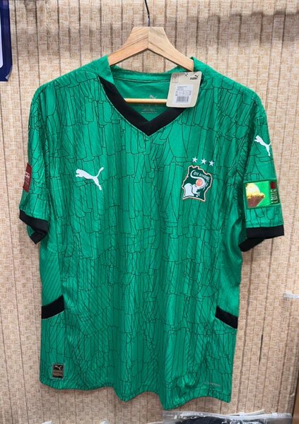 Maillot de football côté dIvo