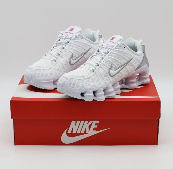 Baskets Nike Shox Blanc