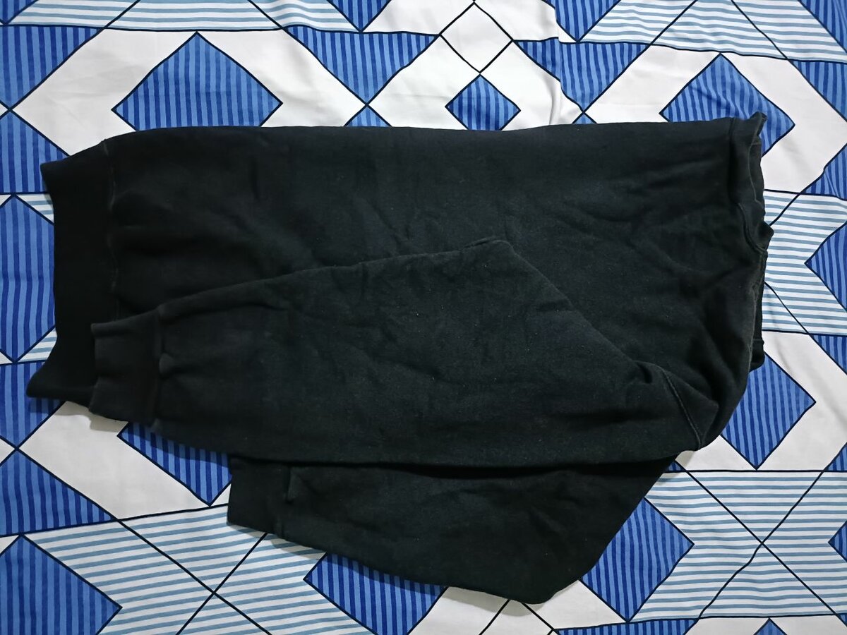 Sweat-shirt noir confortable