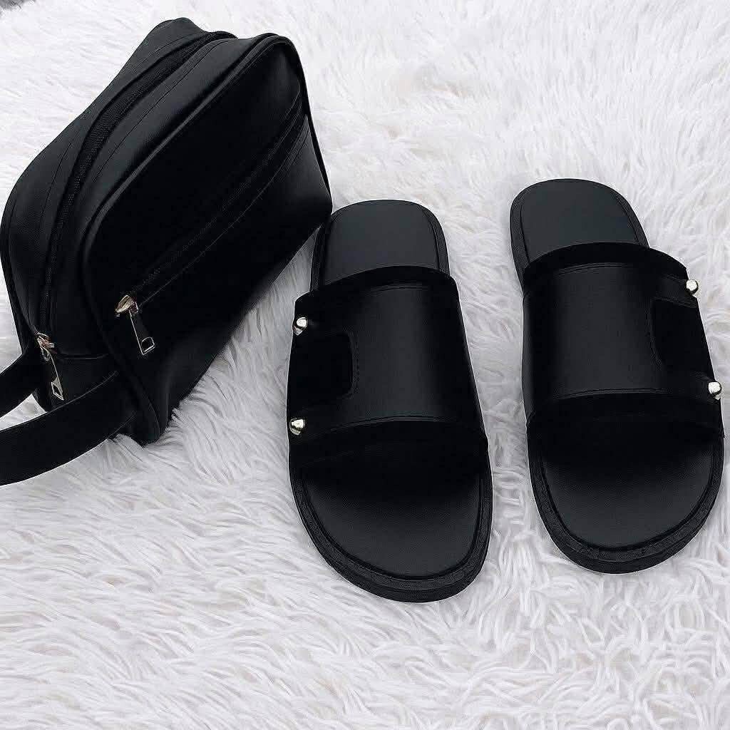 Sandales élégante et sac homme