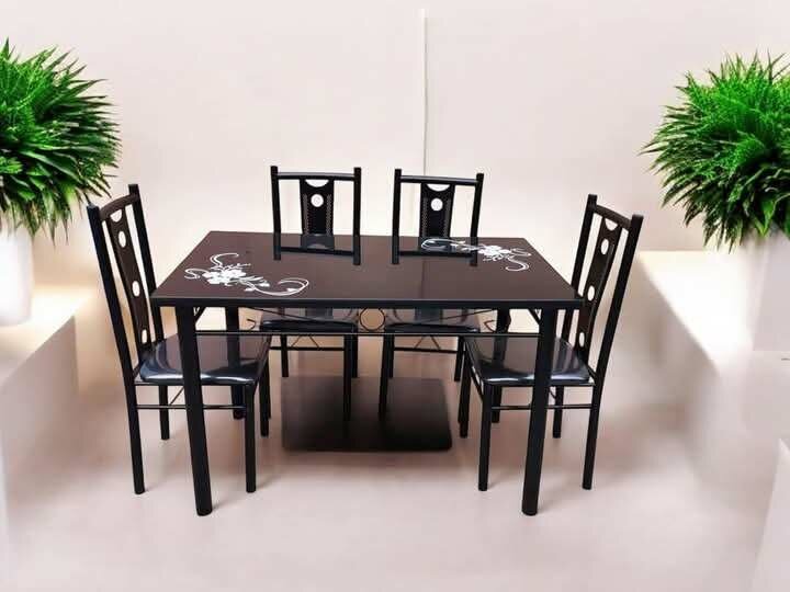 Table a Manger 4 chaises