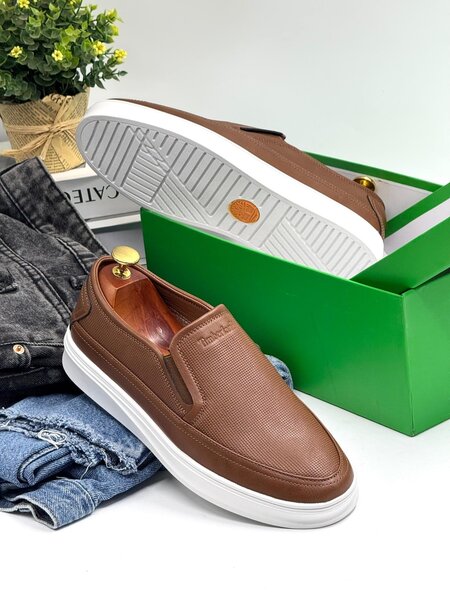 TIMBERLAND ALL BROWN