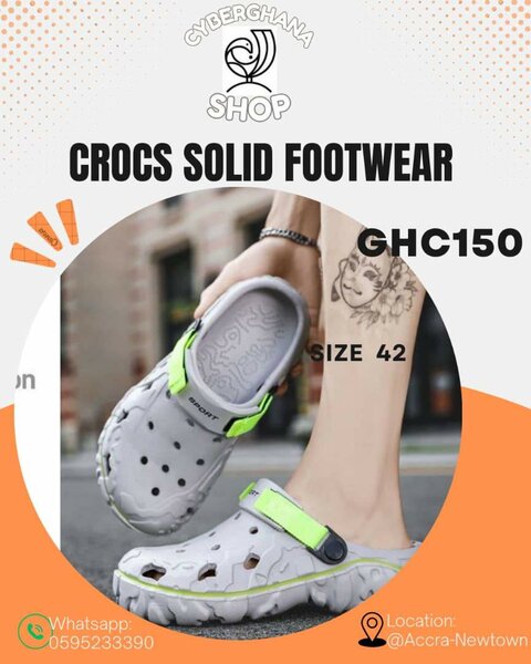 Size 42 Crocs