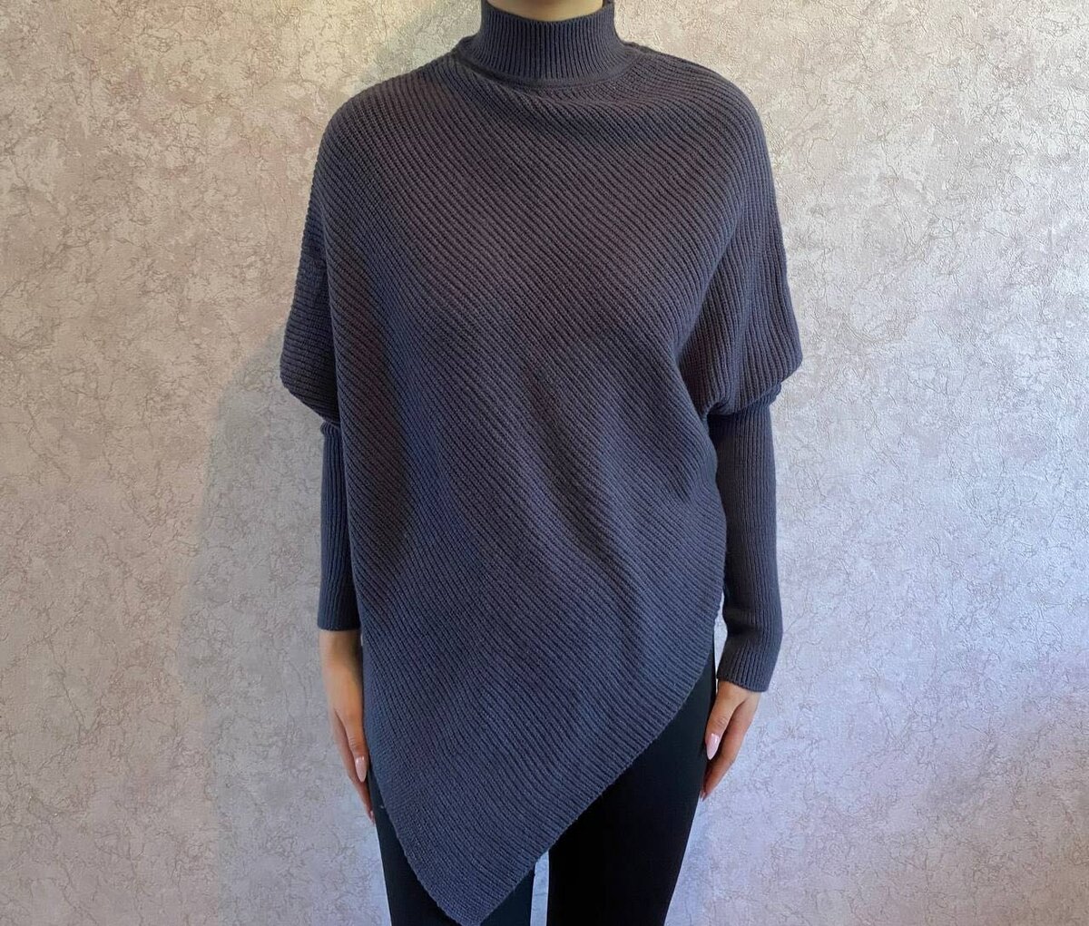 Свитер-пончо