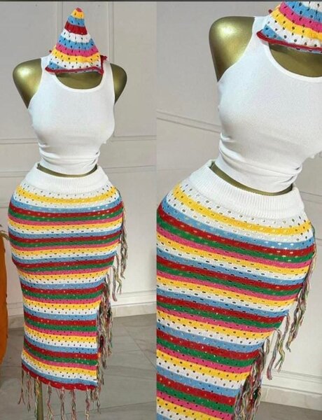 Ensemble coloré crocheté