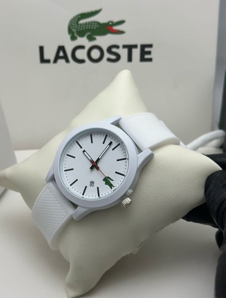 Montre Lacoste