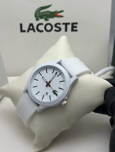 Montre Lacoste