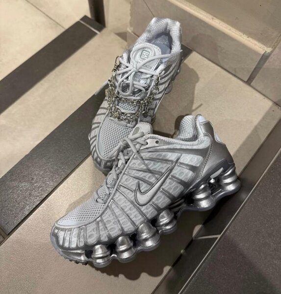 Nike SHOX Argenté