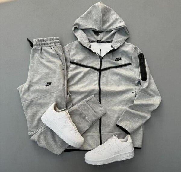 𝙽𝙸𝙺𝙴 𝚃𝙴𝙲𝙷 𝙵𝙻𝙴𝙴𝙲𝙴