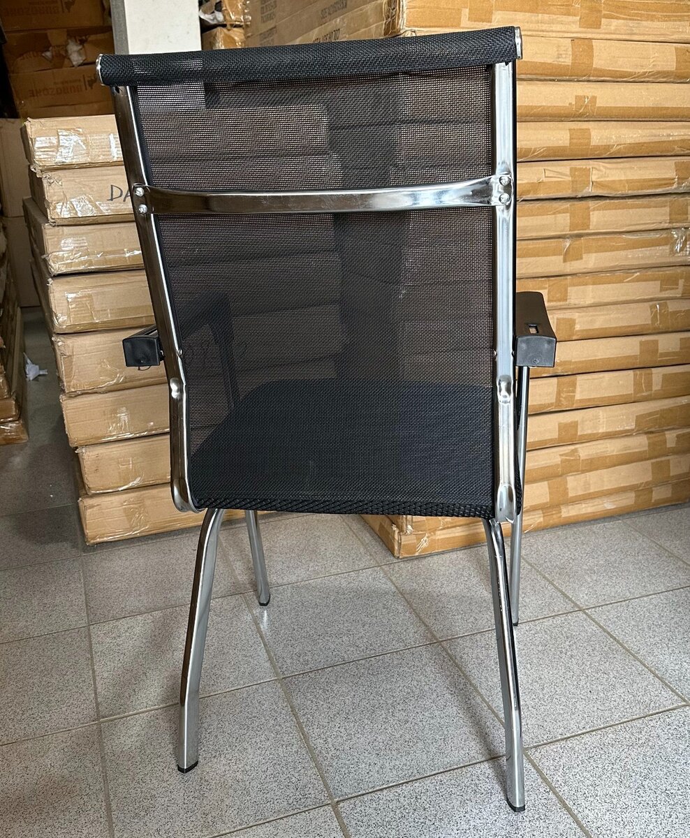 8021 Chaise visiteur