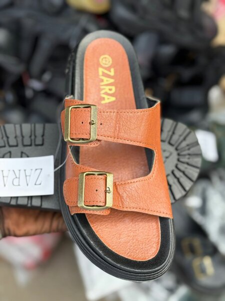 Sandales à Boucles Zara