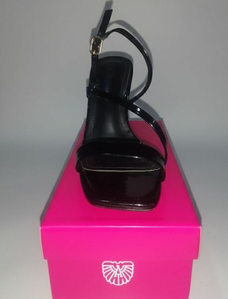 Sandales à talons élégantes