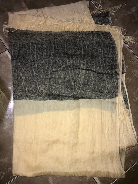 Écharpe élégante en laine