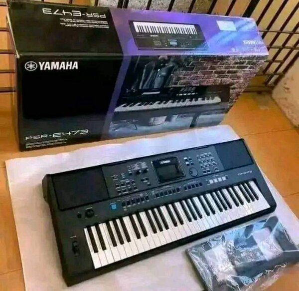 Yamaha PSR-E473 Keyboard