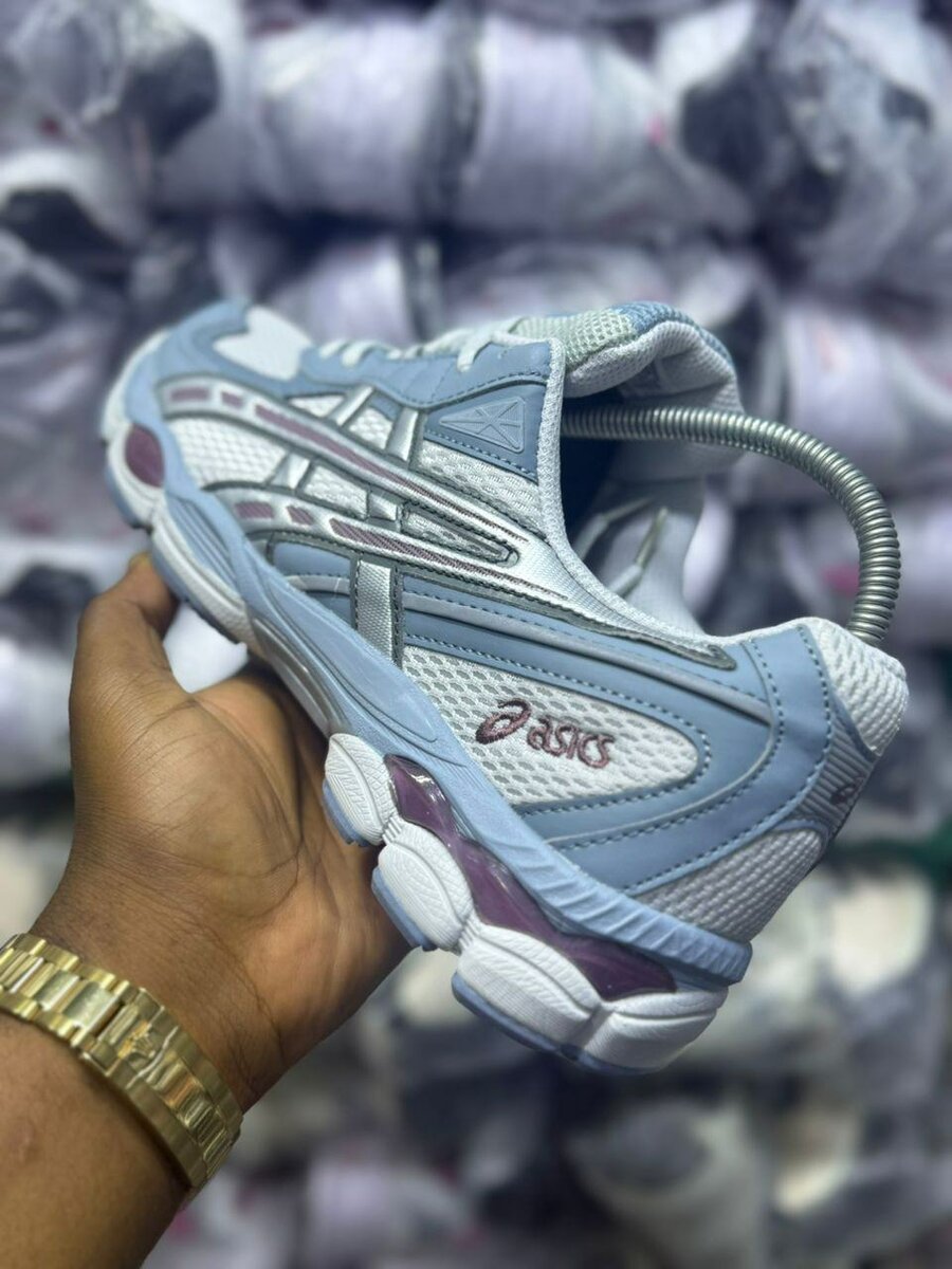 Chaussures de course Asics