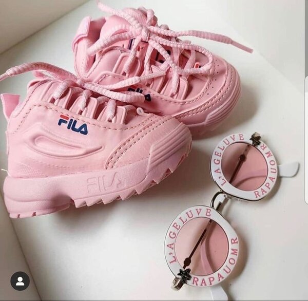 FILA Sneakers