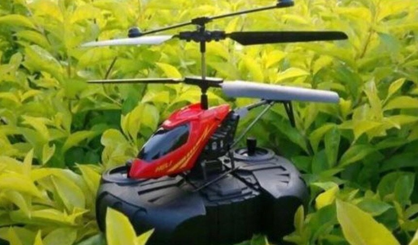 Jouet mini hélicoptère télécommandé