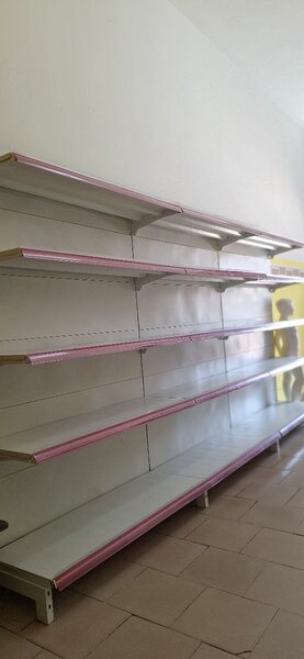 Étagères de rangement robustes