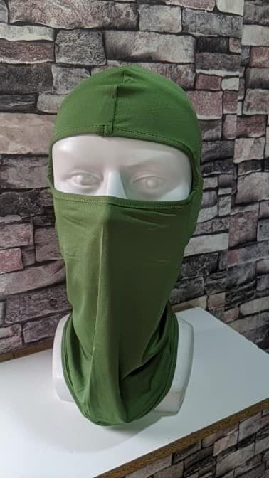 Masks (balaclava or ski masks)