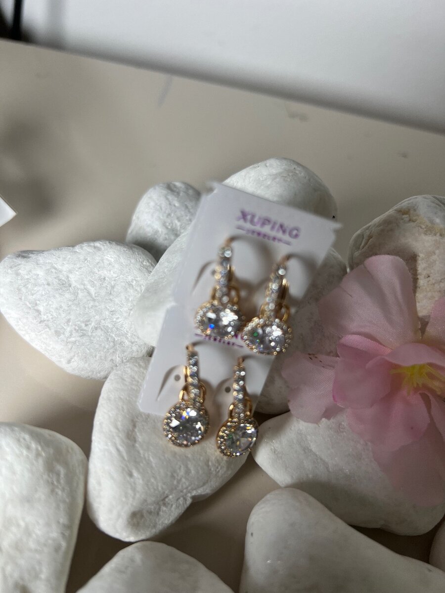 Boucles d'Oreilles XUPING neuf
