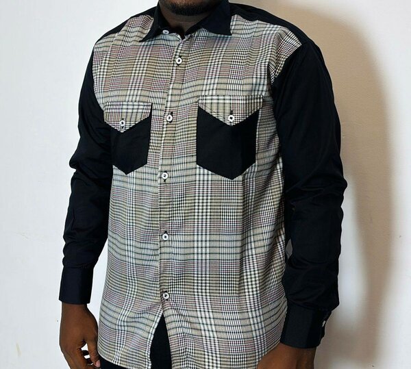 Chemise à carreaux élégante homme
