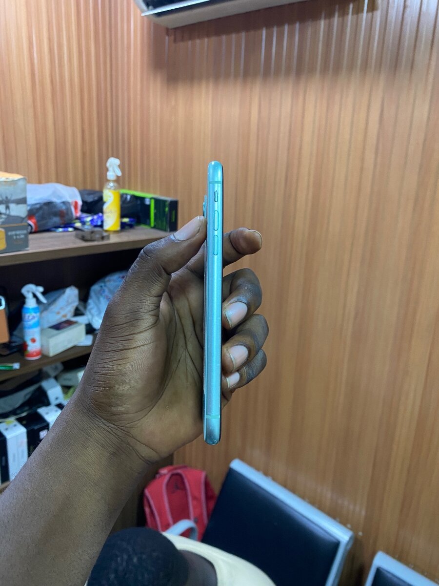 iPhone 11simple très propre