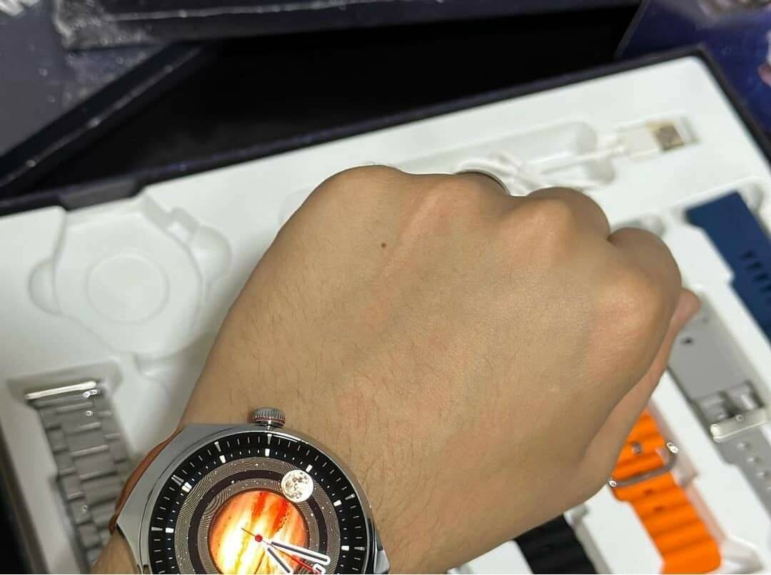 MONTRE CONNECTÉE 4 PRO SUIT