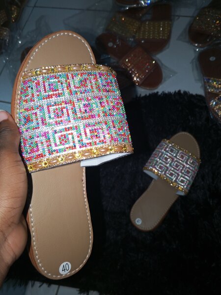Sandales perlées du Sénégal